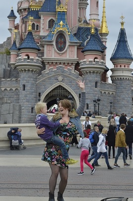 Disneyland Parijs…Mama: “ik wil graag naar Mickey Mouse”